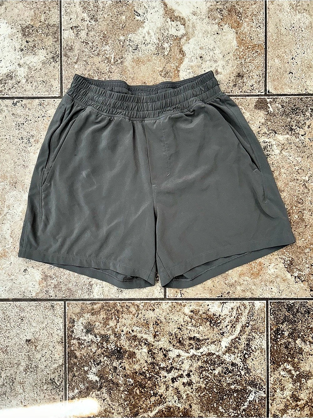 lululemon Pace Breaker Short Athletic Shorts in Gray Size XS